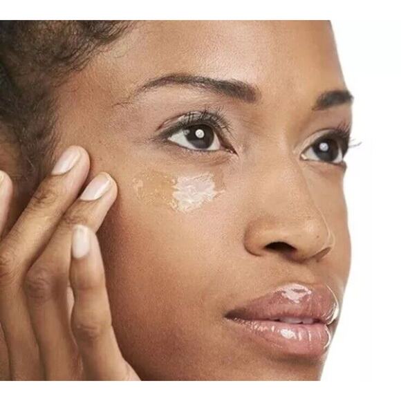 Beekman 1802 Dewy Eyed Illuminating Eye Serum with Goat Milk & Colostrum 15ml - Picture 2 of 2